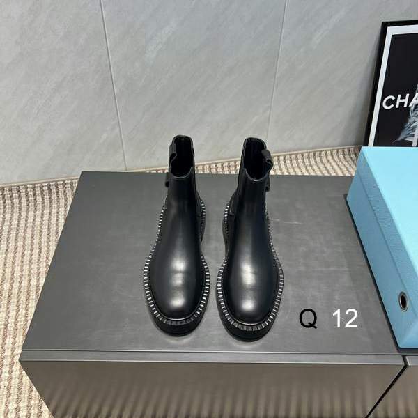 Picture of Prada Shoes _SKUPradasz35-40J090618878